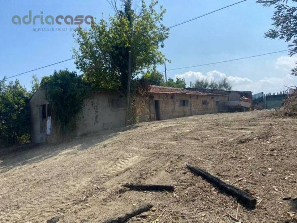 Helårsgrund i Coriano, Rimini - foto 2