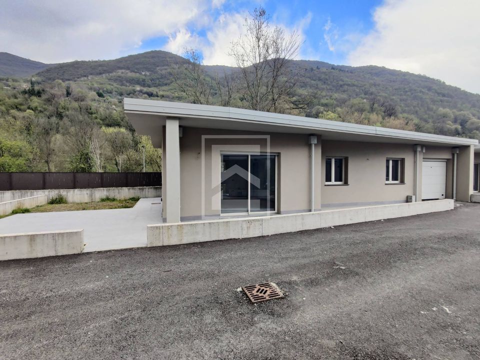 Villa i Villanuova sul Clisi, Brescia - foto 1