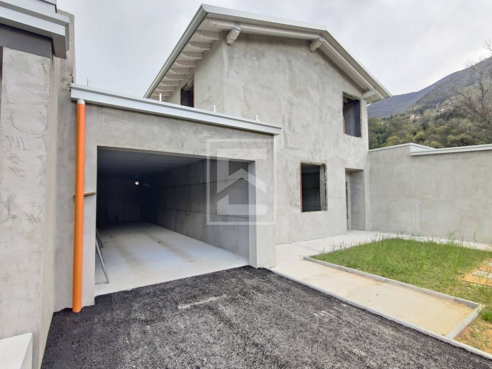 Villa i Villanuova sul Clisi, Brescia - foto 1