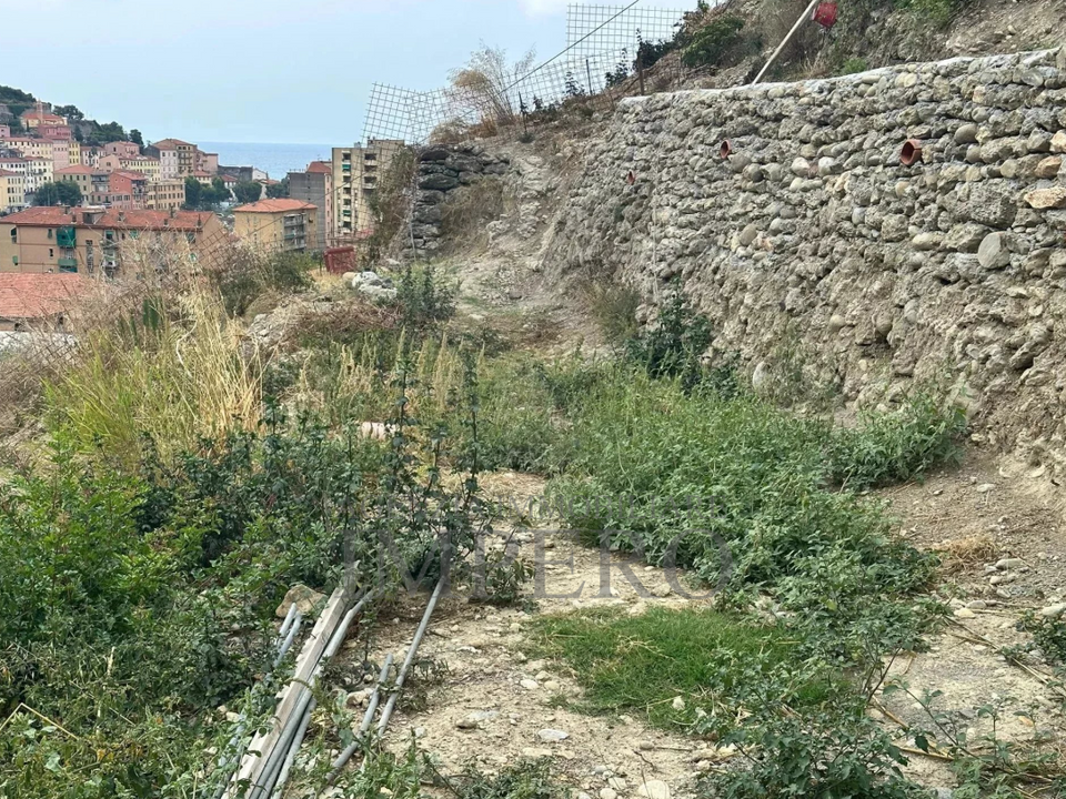 Erhvervsejendom i Ventimiglia, Imperia - foto 3