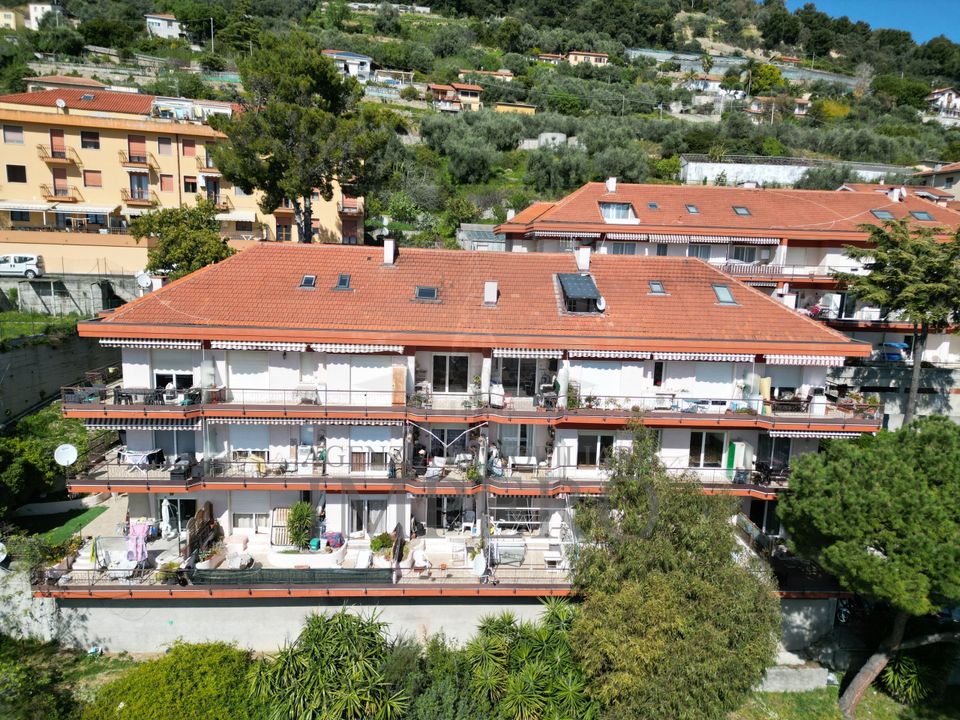 Leilighet i Ventimiglia, Imperia - bilde 1