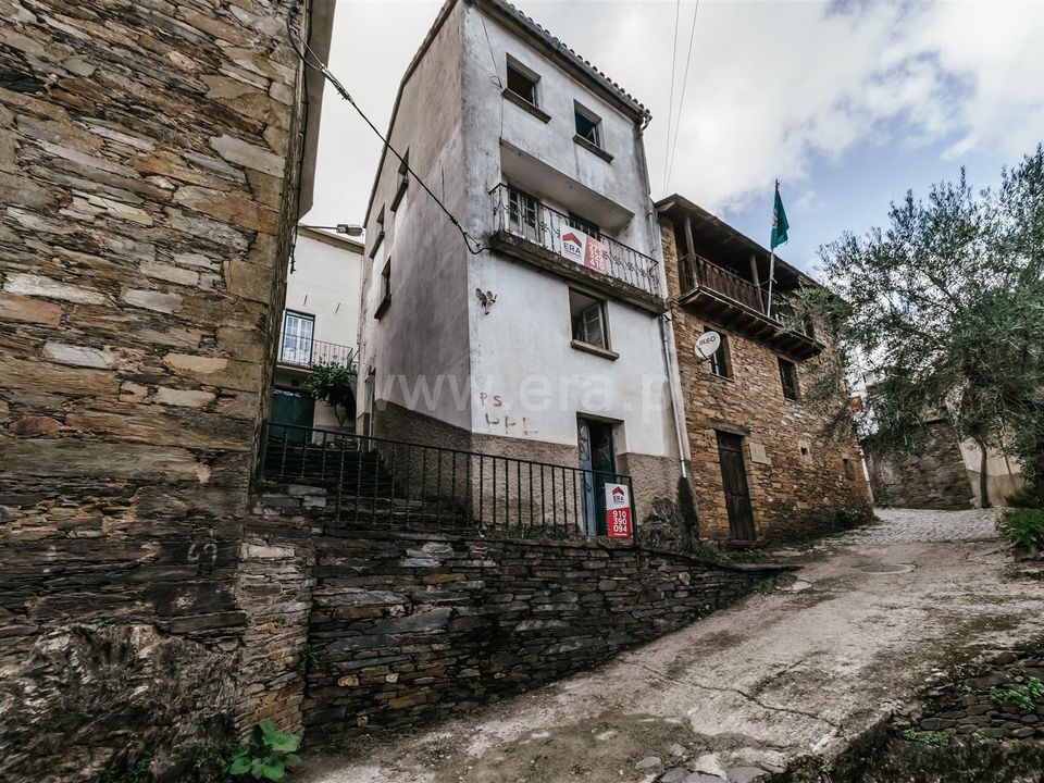 Landsbyhus i Covilha, Castelo Branco - foto 1