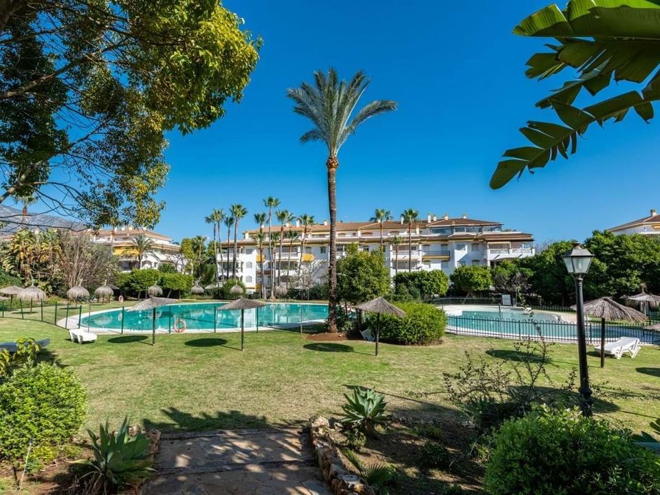 Lejlighed i Marbella, Malaga - foto 1