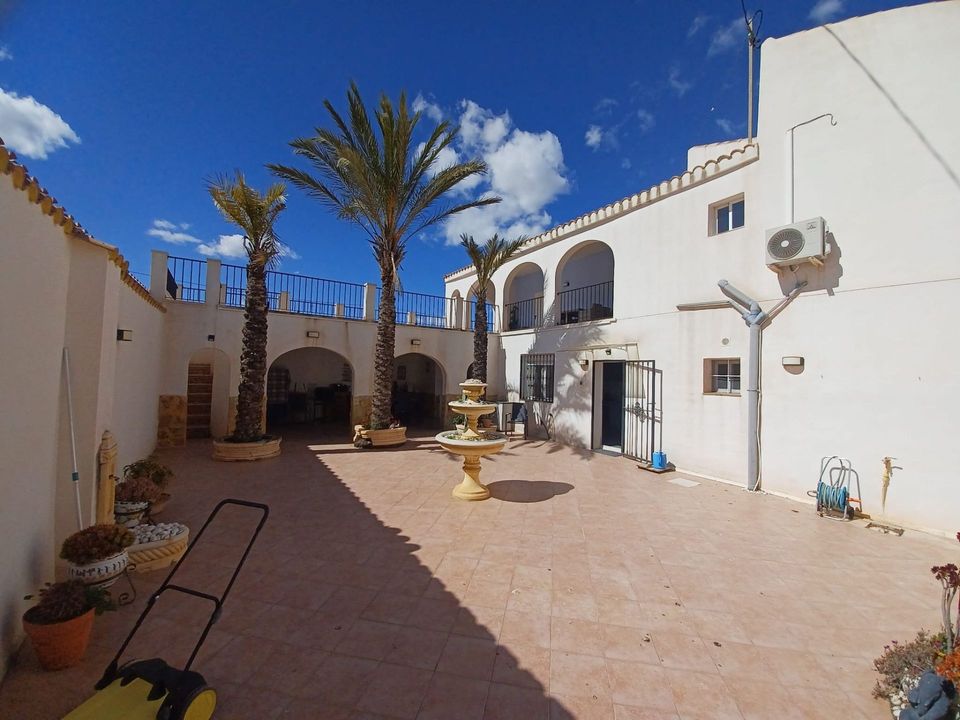 Landejendom i Pinoso, Alicante - foto 4
