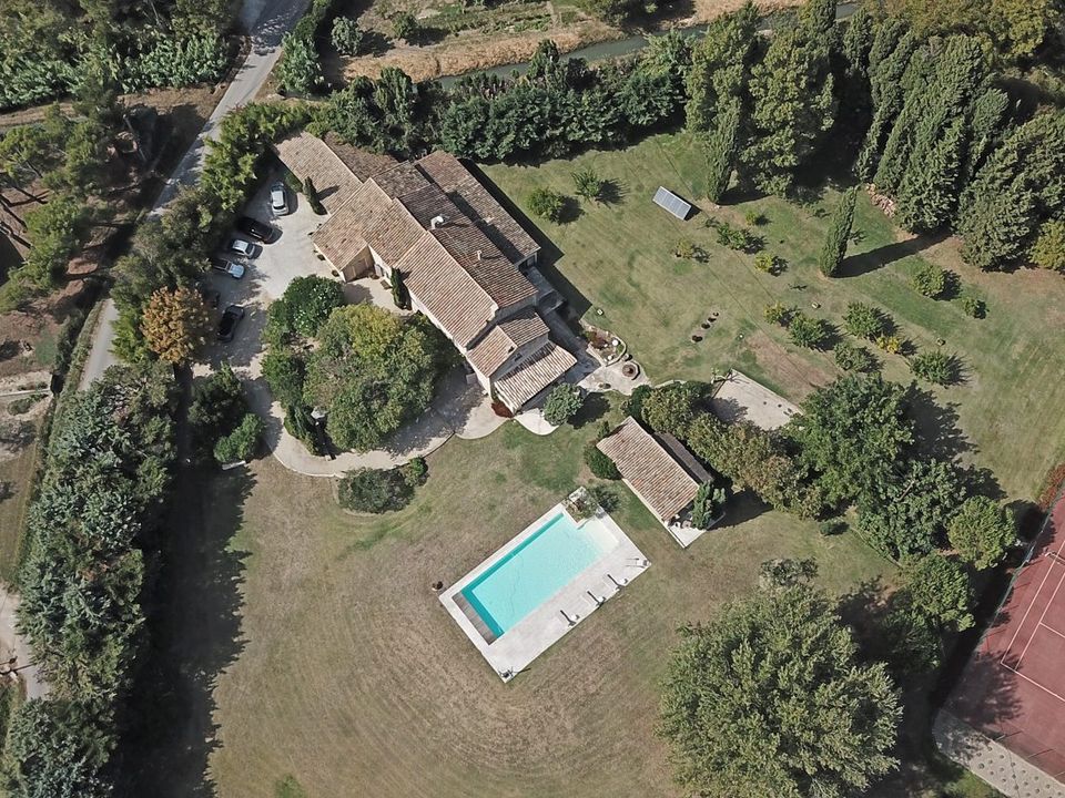 Villa in Saint-Remy-de-Provence, Bouches-du-Rhone - foto 5