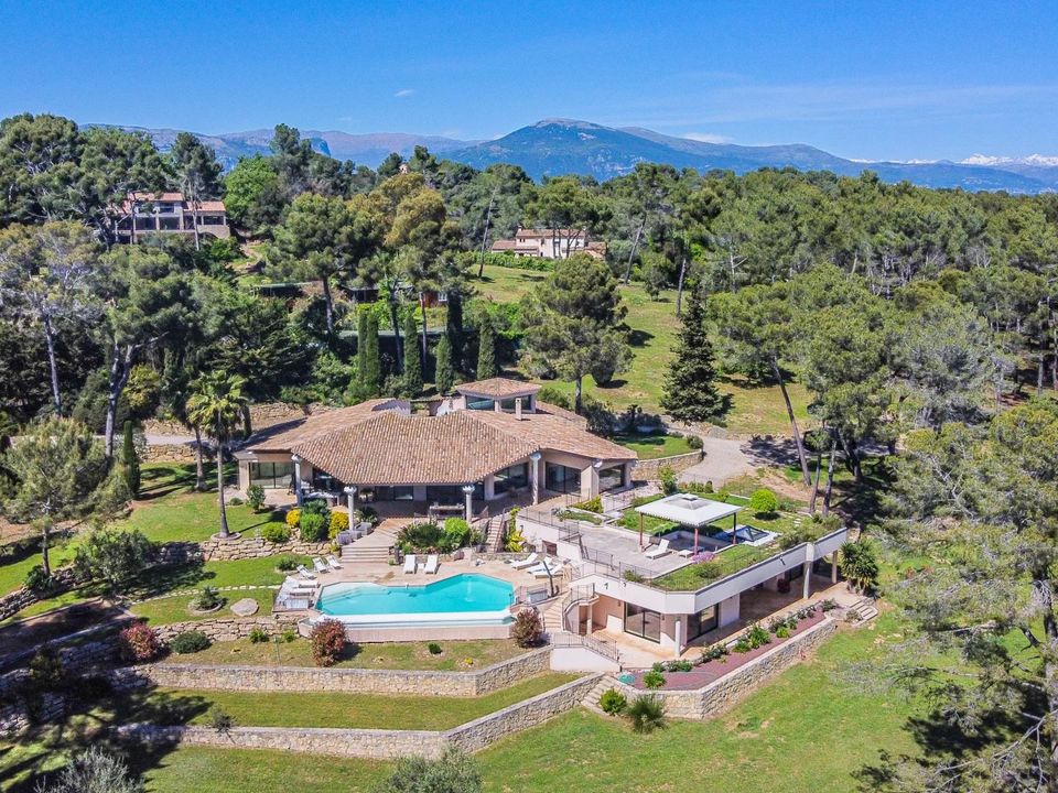 Villa i Mougins, Alpes-Maritimes - foto 1