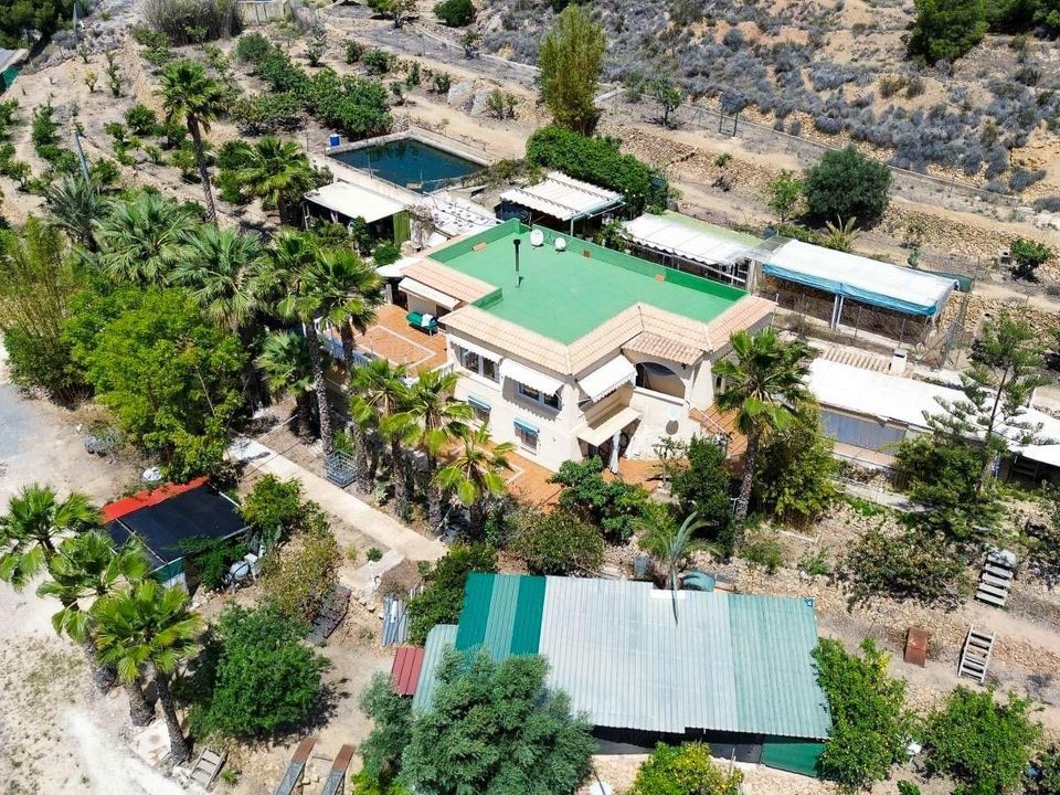 Villa i La Nucia, Alicante - foto 1