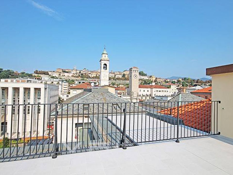 Lejlighed i Bergamo, Bergamo - foto 4