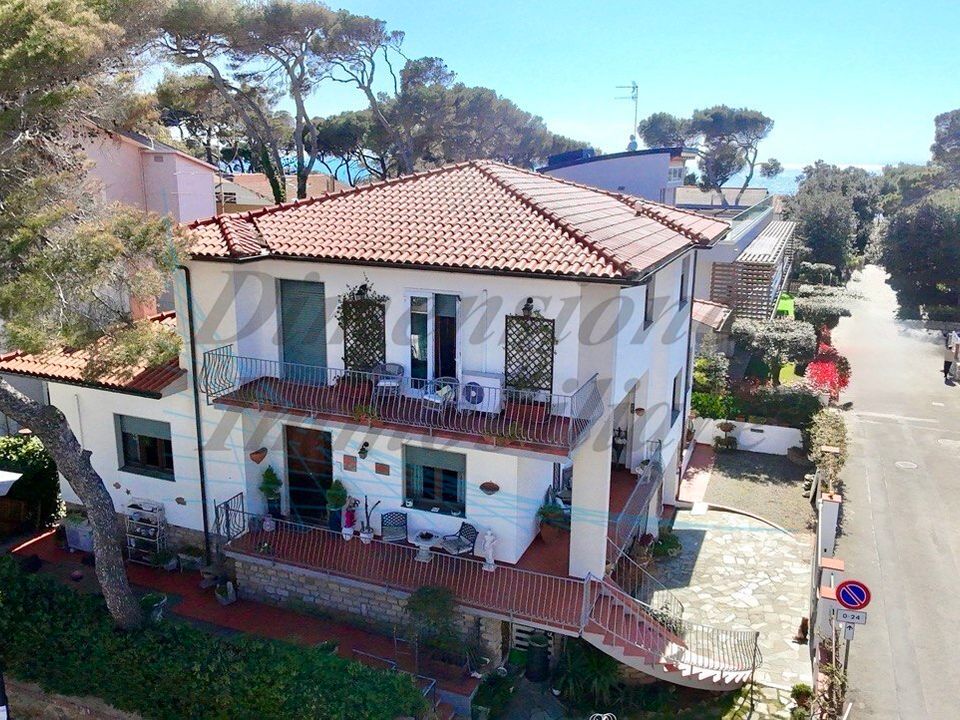Villa a Rosignano Marittimo, Livorno - foto 1