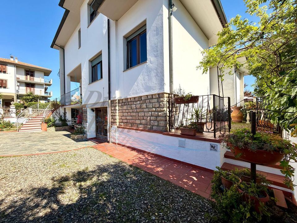Villa a Rosignano Marittimo, Livorno - foto 4