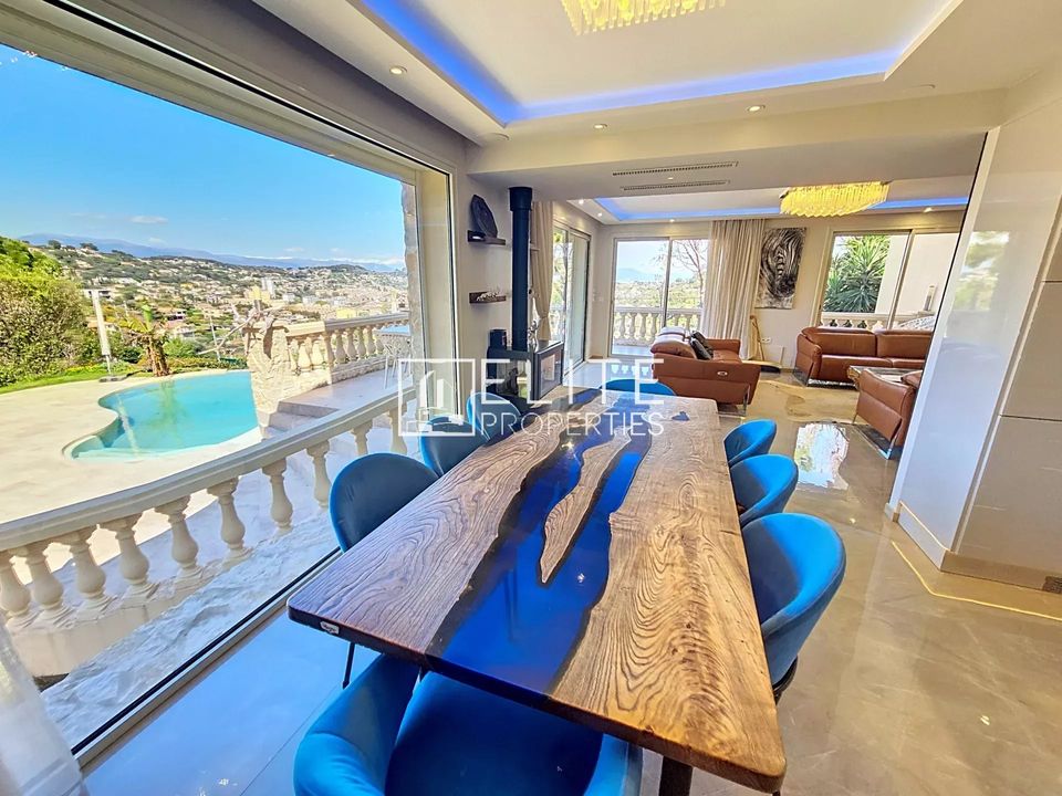 Villa i Vallauris, Alpes-Maritimes - foto 1