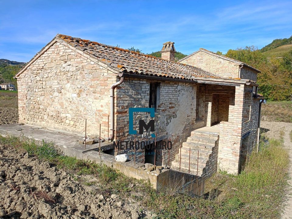 Landejendom i Montalto delle Marche, Ascoli Piceno - foto 1