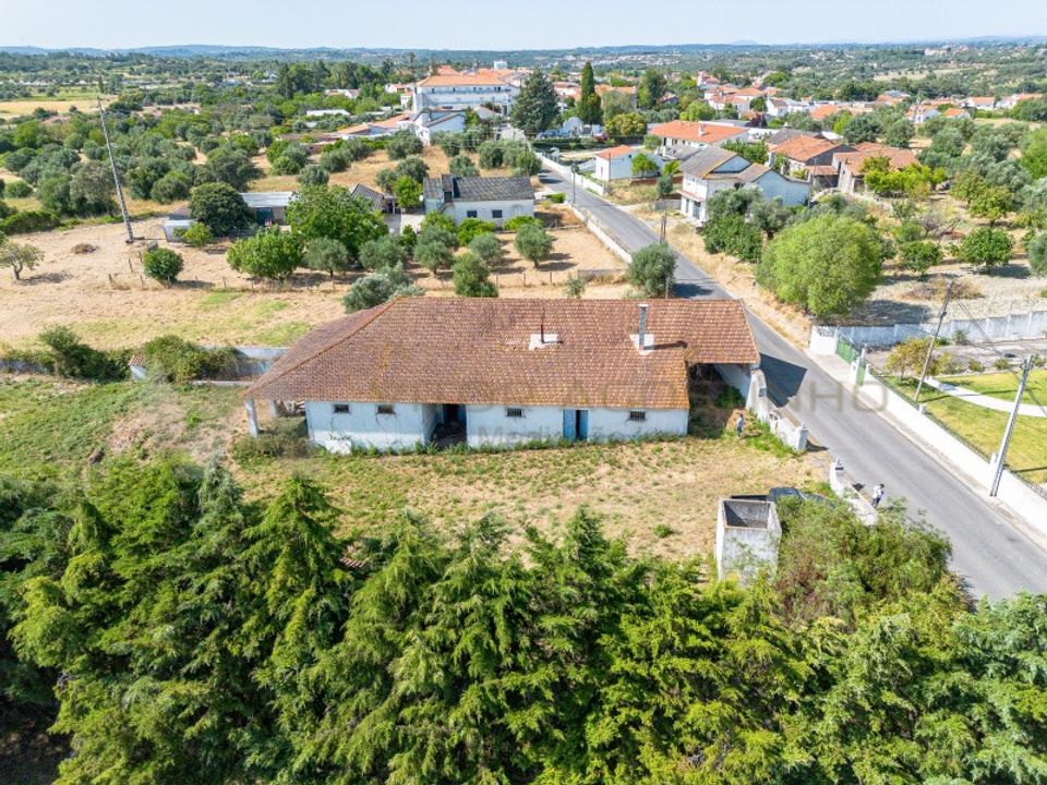 Erhvervsejendom i Olaia e Paco, Santarem - foto 1