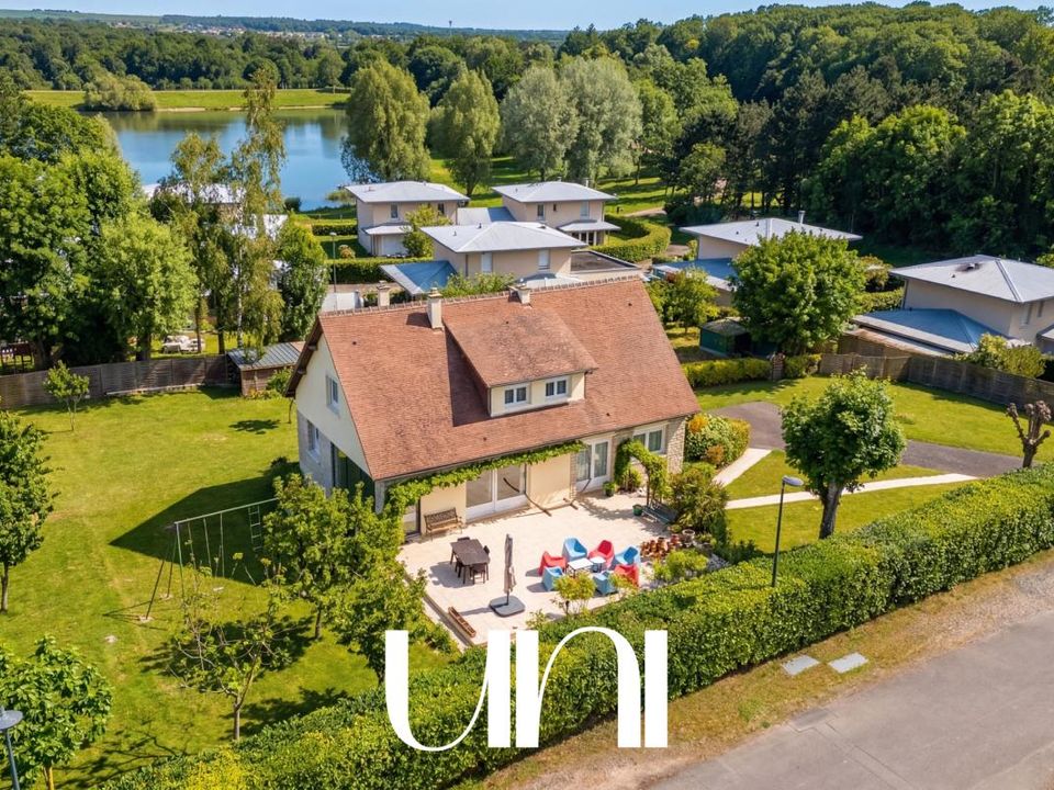Villa i Hérouville-Saint-Clair, Calvados - foto 1