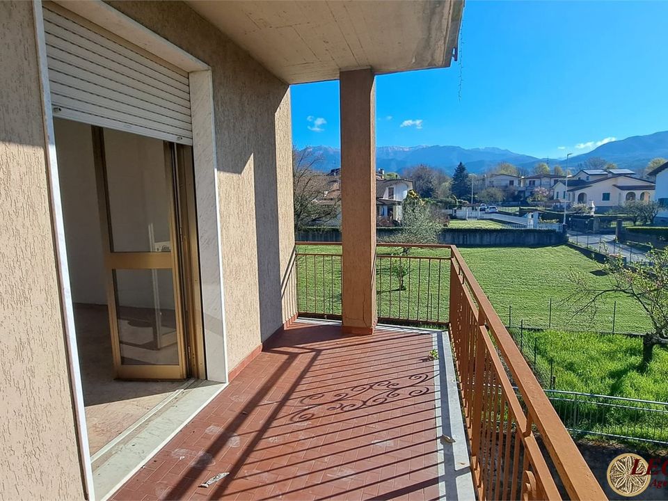 Lejlighed i Villafranca in Lunigiana, Massa and Carrara - foto 2