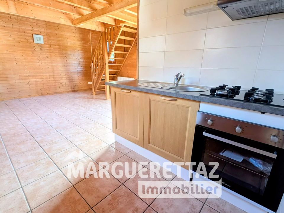 Træhytte i La Roche-sur-Foron, Haute-Savoie - foto 3