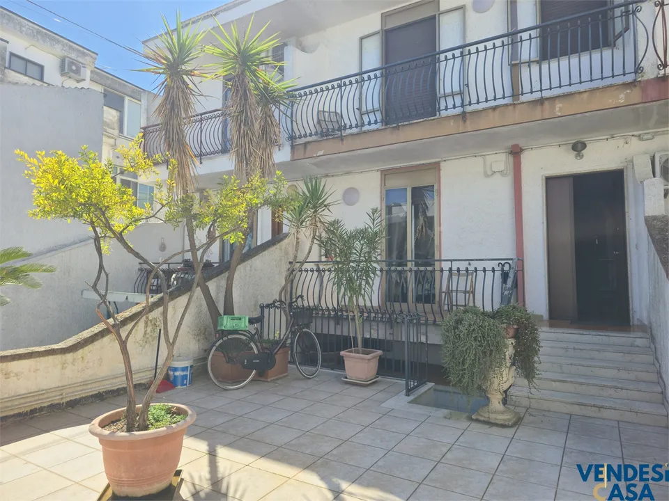 Villa i Adelfia, Bari - foto 1