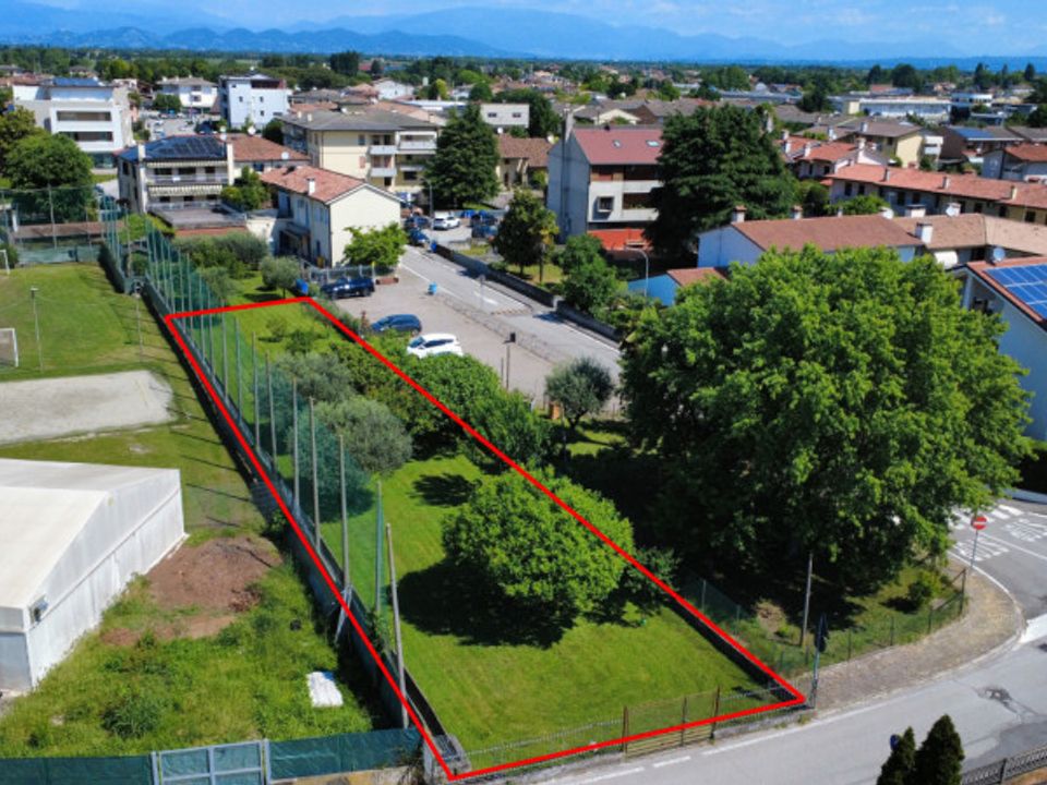 Helårsgrund i Castelfranco Veneto, Treviso - foto 2