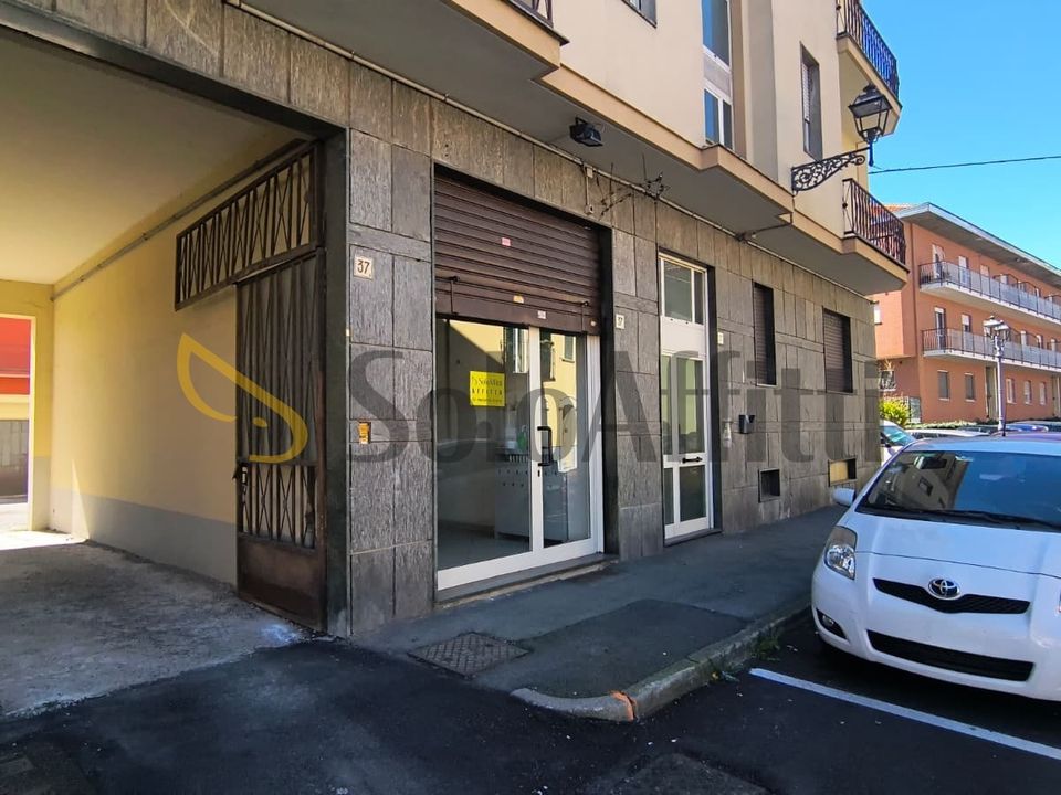 Erhvervsejendom i Orbassano, Turin - foto 1