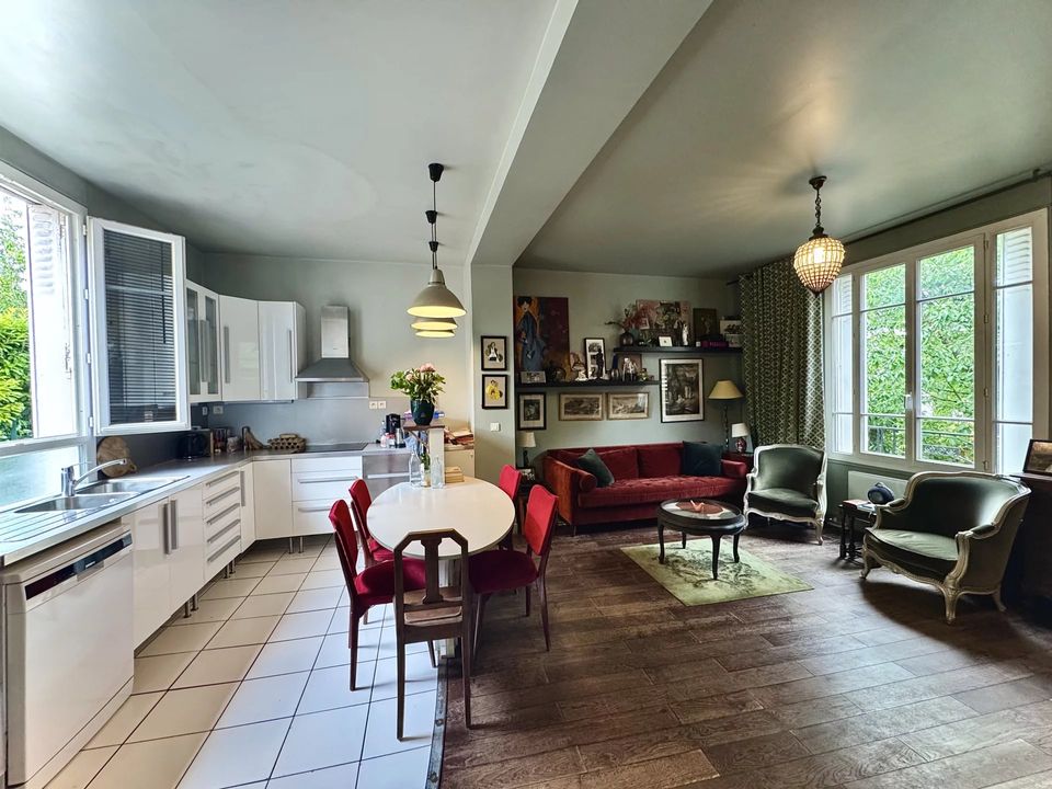 Villa i Suresnes, Hauts-de-Seine - bilde 1