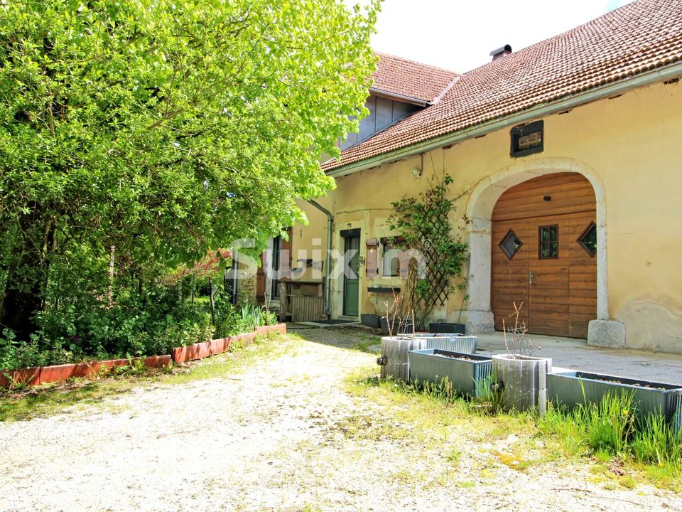 Villa i Saint-Laurent-en-Grandvaux, Jura - foto 1