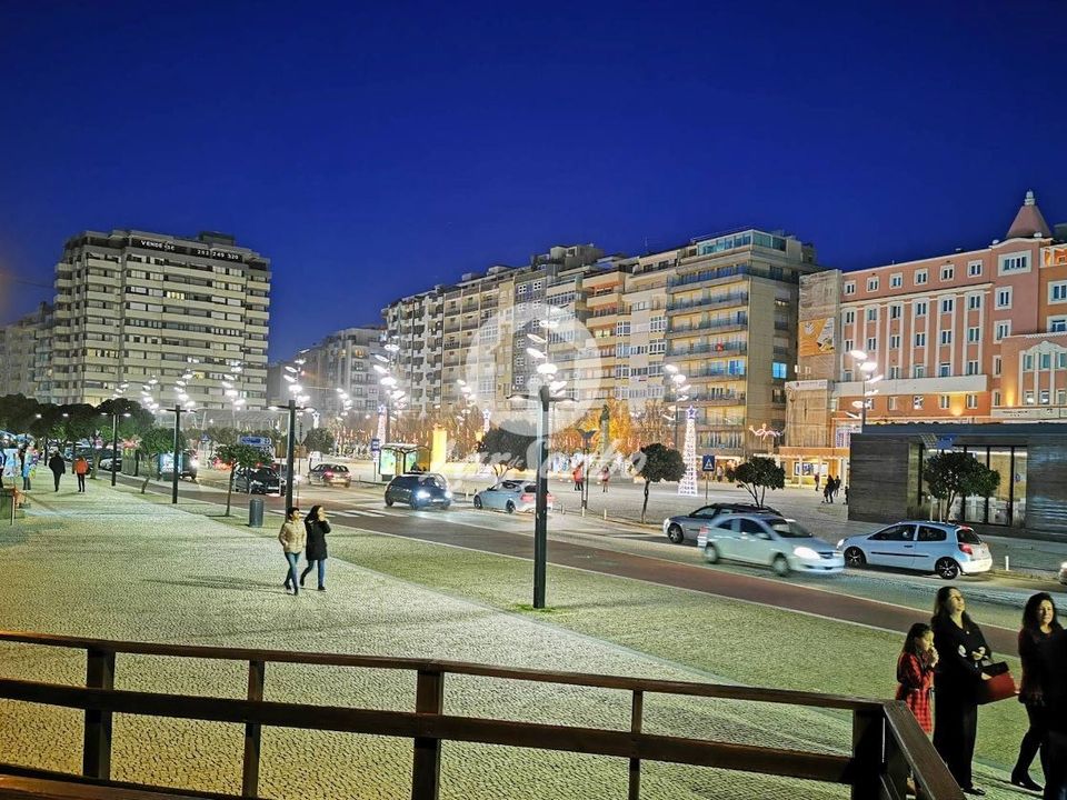 Erhvervsejendom i Povoa de Varzim, Porto - foto 1