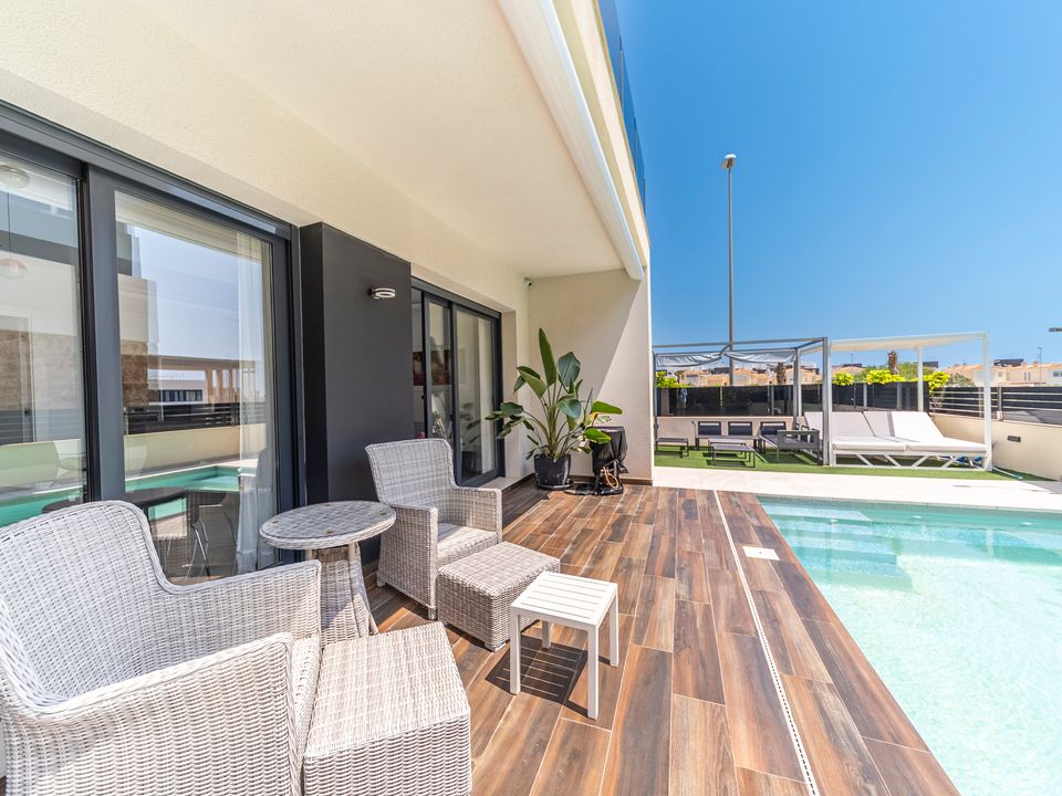 Villa i Cabo Roig, Alicante - foto 1