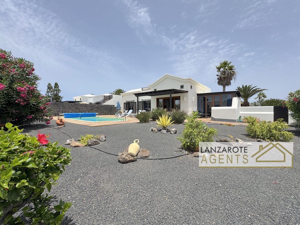 Villa i Playa Blanca (Yaiza), Lanzarote - foto 1