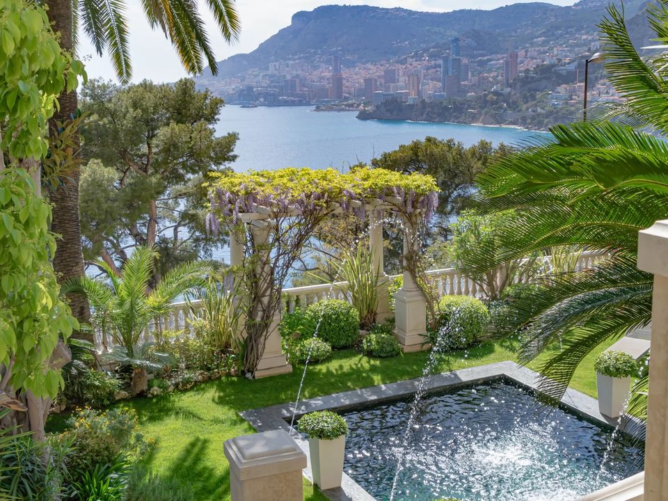 Villa i Roquebrune-Cap-Martin, Alpes-Maritimes - foto 1