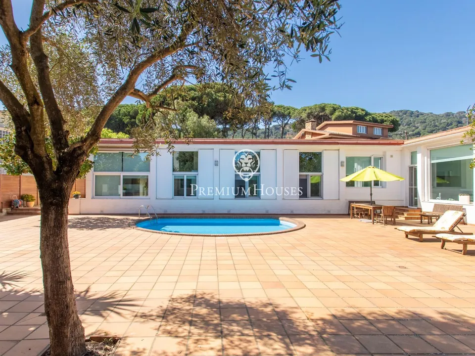 Villa i Argentona, Barcelona - bilde 1