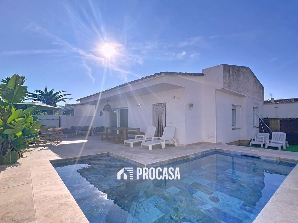 Villa i Empuriabrava, Gerona - foto 1