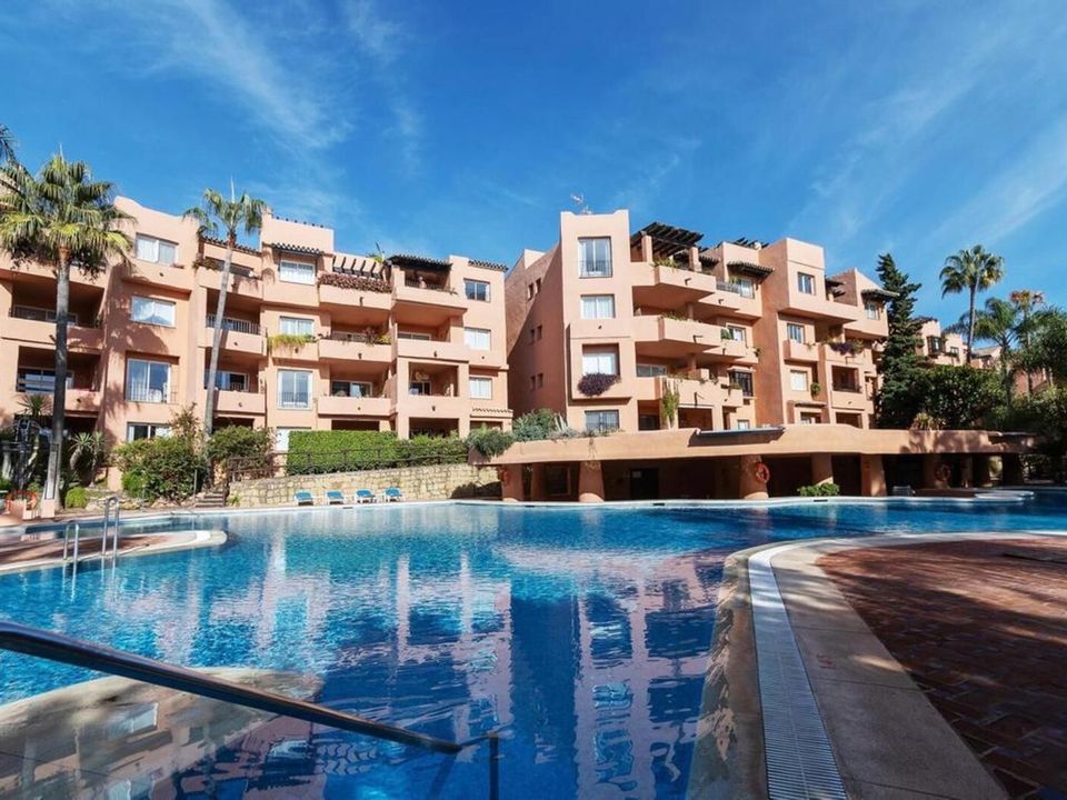 Lejlighed i Marbella, Malaga - foto 1
