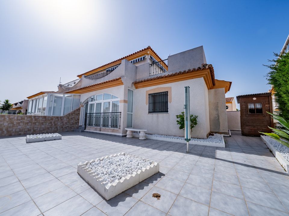 Villa i Playa Flamenca, Alicante - foto 1