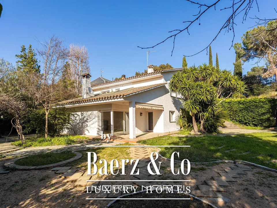 Villa i Bellaterra, Barcelona - foto 1