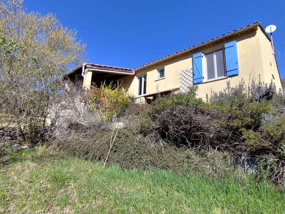 Villa i Saint-Benoit, Alpes-de-Haute-Provence - foto 1