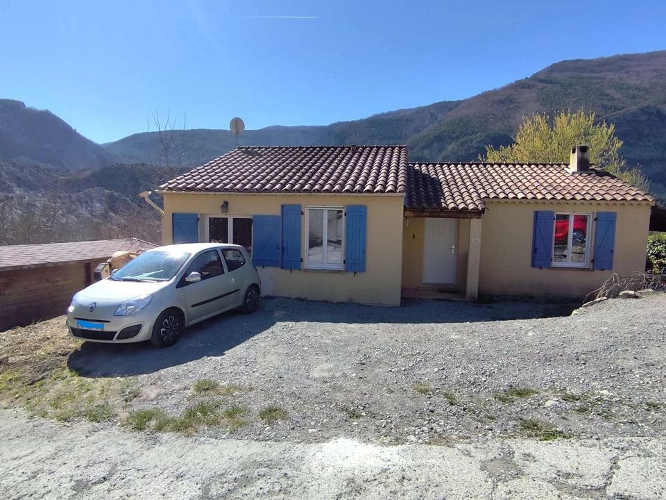 Villa i Saint-Benoit, Alpes-de-Haute-Provence - foto 3