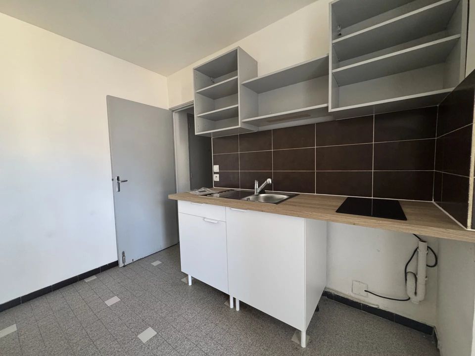 Apartamento en Manosque, Alpes-de-Haute-Provence - foto 2