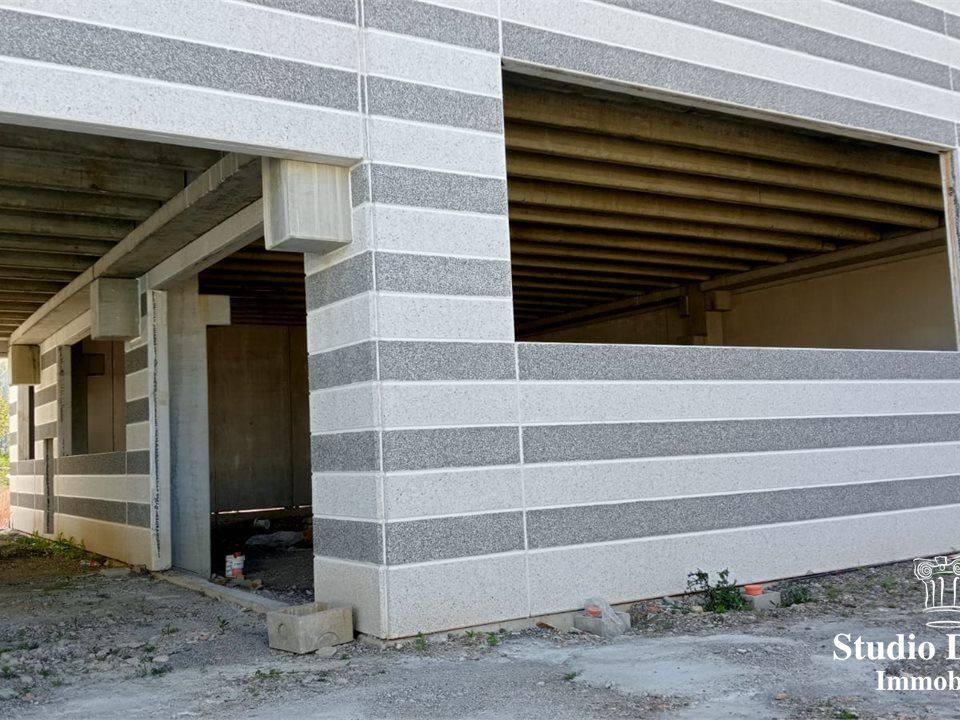 Erhvervsejendom i Giussano, Monza and Brianza - foto 4