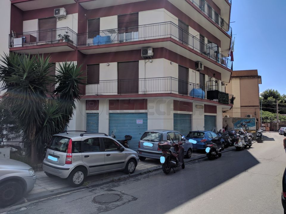 Erhvervsejendom i Messina, Messina - foto 2