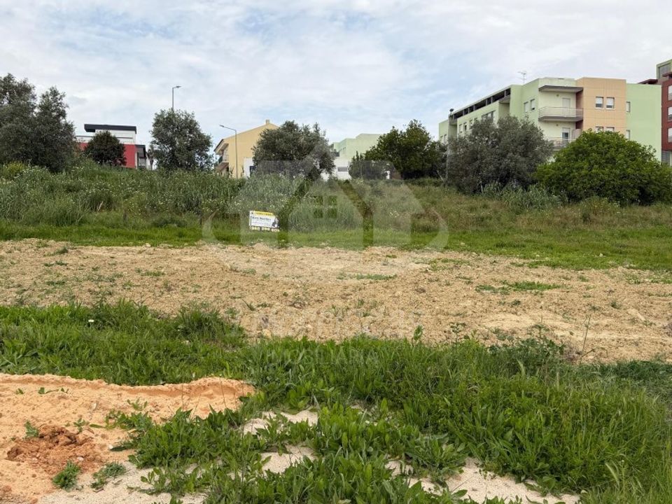 Helårsgrund i Camarate, Lisbon - foto 4