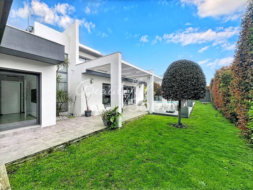 Villa i Villeneuve-de-la-Raho, Pyrenees-Orientales - foto 2