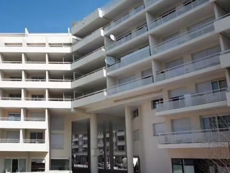 Erhvervsejendom i Annemasse, Haute-Savoie - foto 1