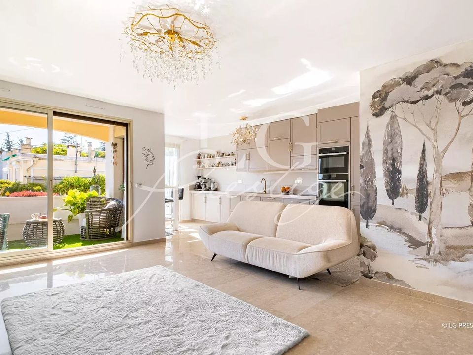 Villa i Mandelieu-la-Napoule, Alpes-Maritimes - foto 2