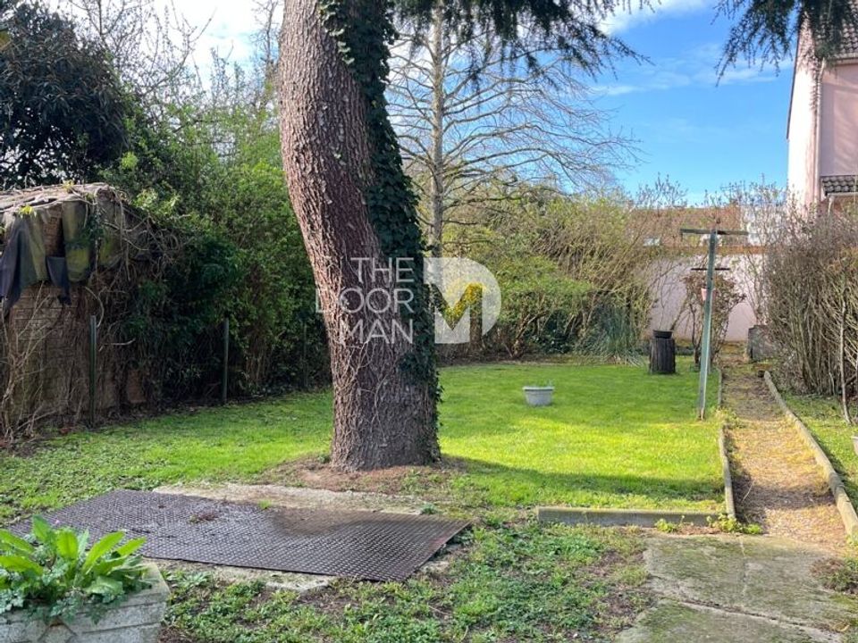 Villa i Vitry-sur-Seine, Val-de-Marne - foto 1