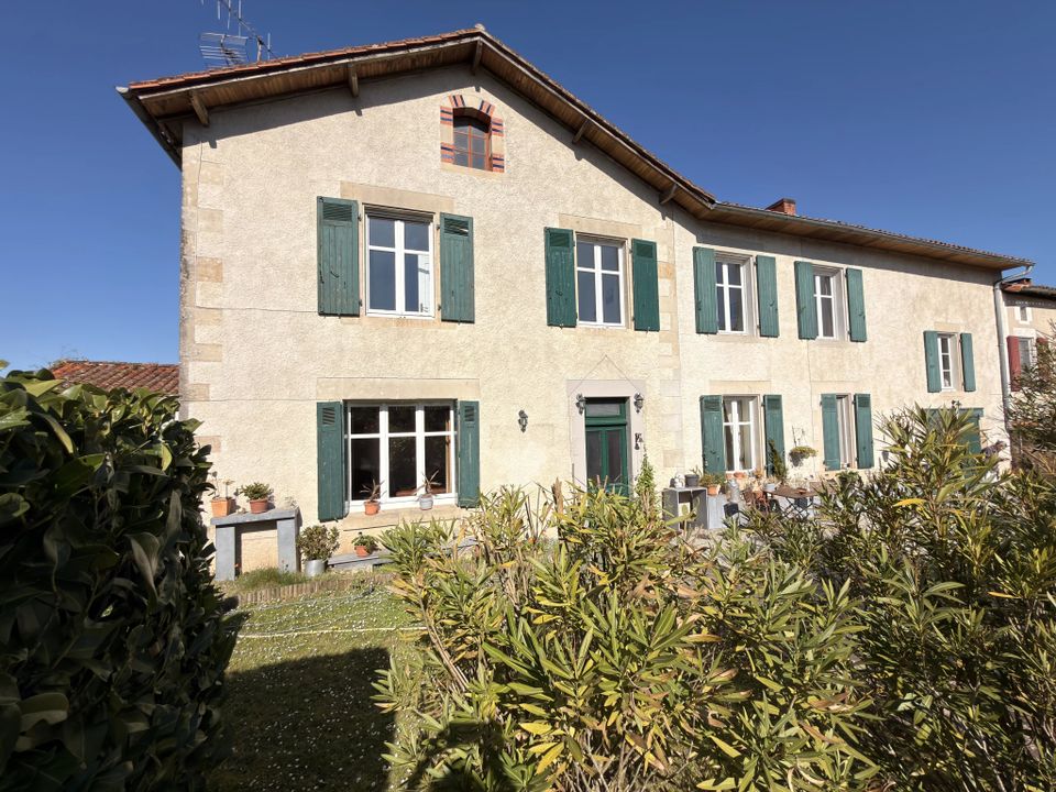 Villa i Benest, Charente - bilde 1