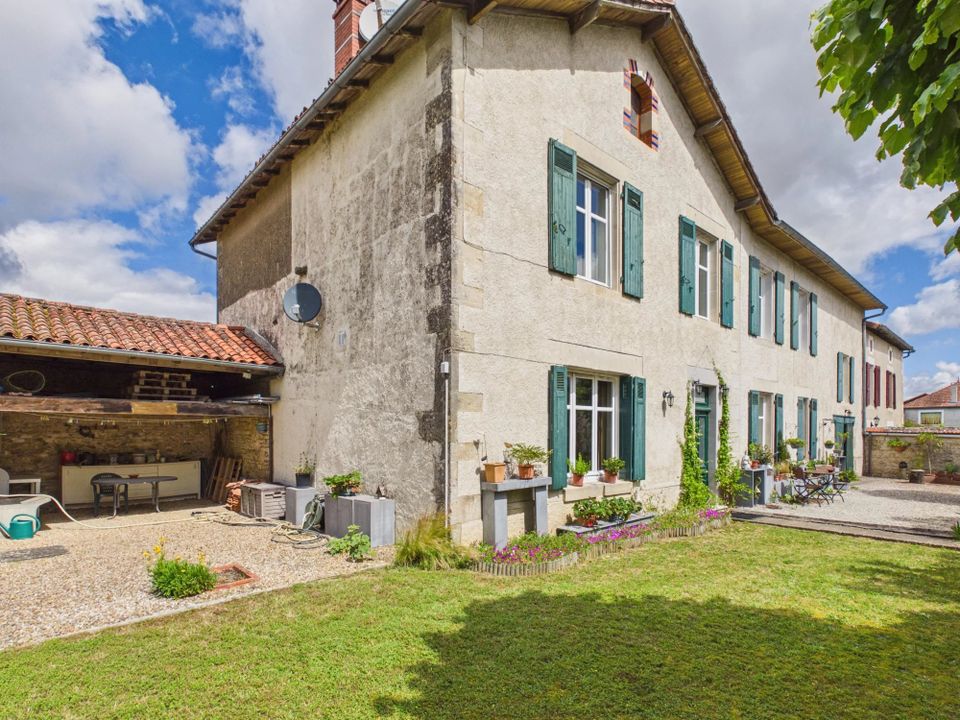 Villa i Benest, Charente - foto 2