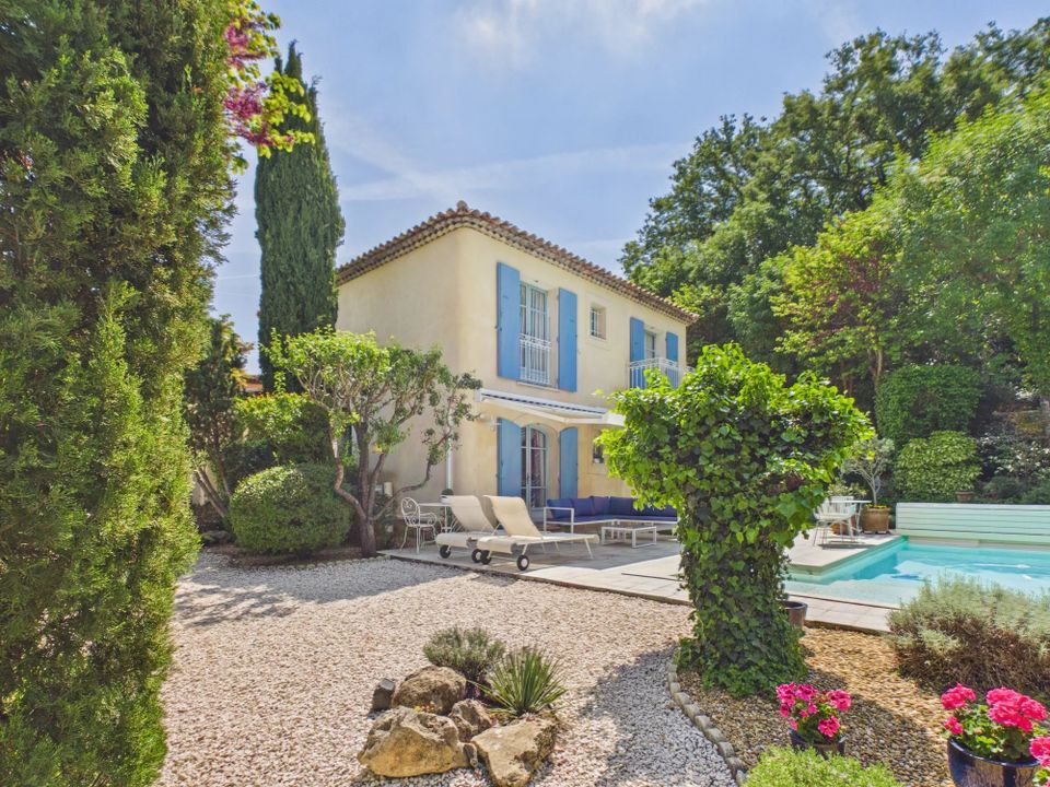Villa i Aix-en-Provence, Bouches-du-Rhone - foto 1