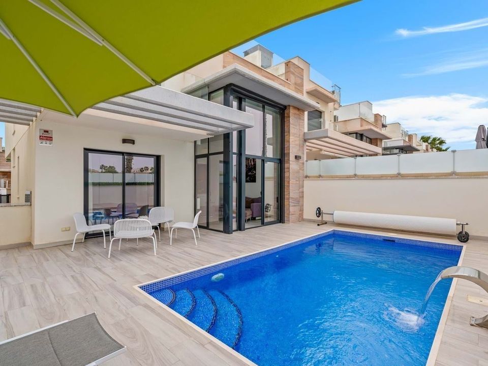 Villa i Orihuela Costa, Alicante - foto 1