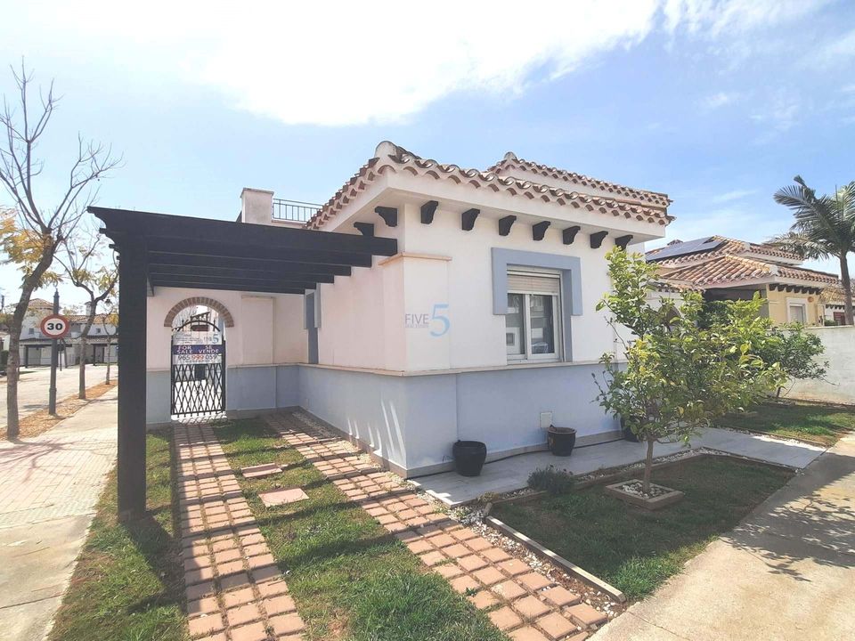 Villa i Mar Menor Golf Resort, Murcia - foto 1