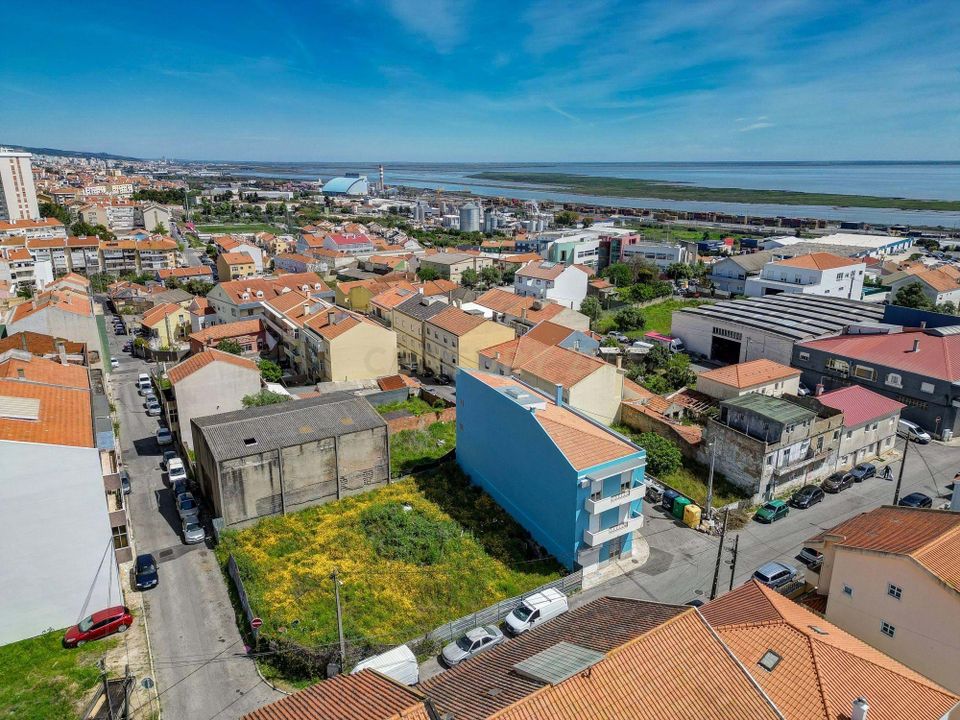 Helårsgrund i Santa Iria de Azoia, Lisbon - foto 4